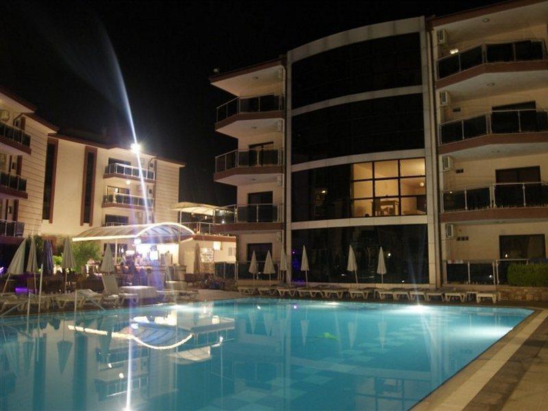 Whispering Sands Kusadasi Exterior photo