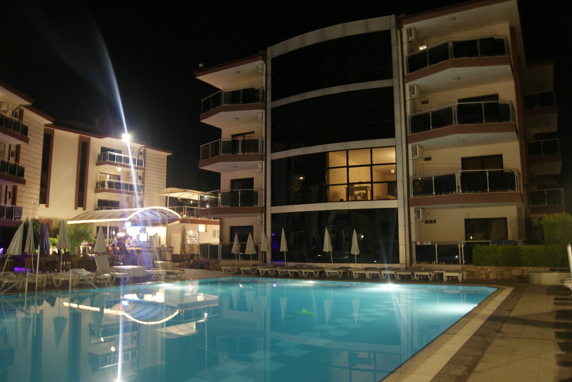 Whispering Sands Kusadasi Exterior photo