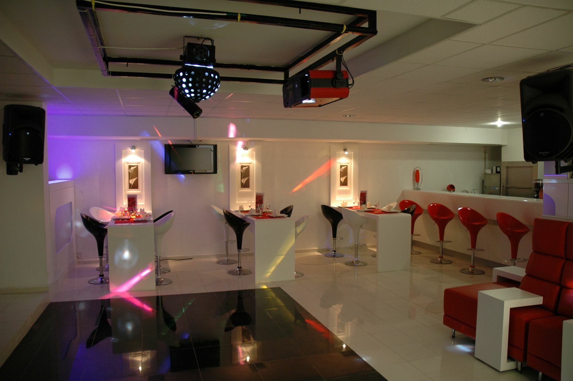 Whispering Sands Kusadasi Exterior photo